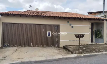 Casa com 3 dormitórios à venda, 190 m² por R$ 520.000,00 - Sagrado Coração - Varginha/MG