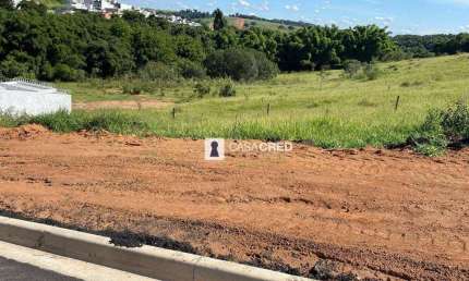 Terreno à venda no Parque Mariela, Varginha 