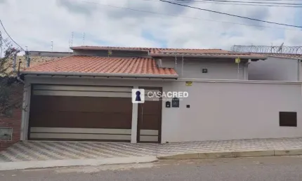 Casa com 2 dormitórios à venda, 180 m² por R$ 550.000,00 - São Miguel Arcanjo - Varginha/MG
