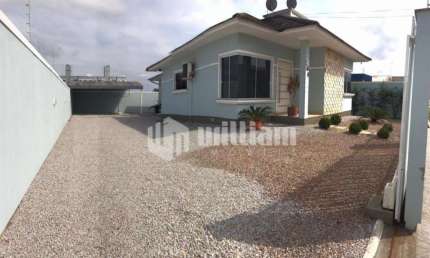 Casa com 2 quartos à venda no Centro, Tijucas , 95 m2 por R$ 900.000