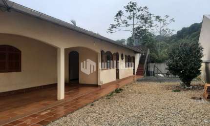 Casa com 4 quartos à venda no Primeiro de Maio, Brusque  por R$ 780.000