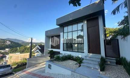 Casa com 3 quartos à venda no São Pedro, Brusque , 272 m2 por R$ 1.850.000