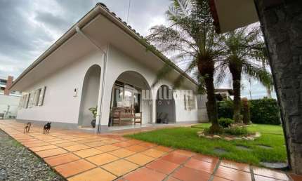 Casa com 3 quartos para alugar no Santa Rita, Brusque , 190 m2 por R$ 5.200