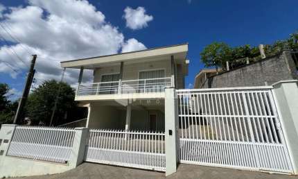 Casa com 2 quartos à venda no Águas Claras, Brusque , 148 m2 por R$ 851.000