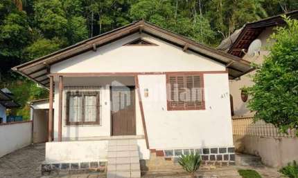 Casa à venda no Primeiro de Maio, Brusque , 78 m2 por R$ 447.000