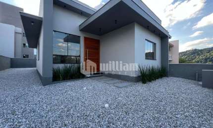 Casa com 3 quartos à venda no Dom Joaquim, Brusque  por R$ 900.000