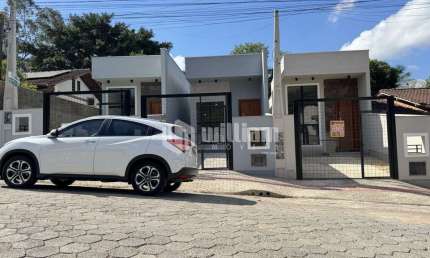 Casa com 3 quartos à venda no Dom Joaquim, Brusque , 61 m2 por R$ 420.000