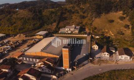 Barracão / Galpão / Depósito com 3 salas à venda no Nova Brasília, Brusque  por R$ 7.900.000
