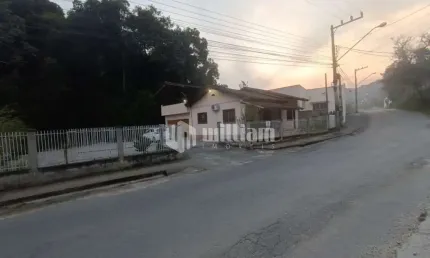 Casa com 2 quartos à venda no Primeiro de Maio, Brusque , 130 m2 por R$ 795.000