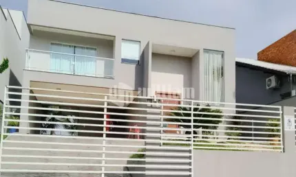 Casa com 3 quartos à venda no Souza Cruz, Brusque  por R$ 1.380.000