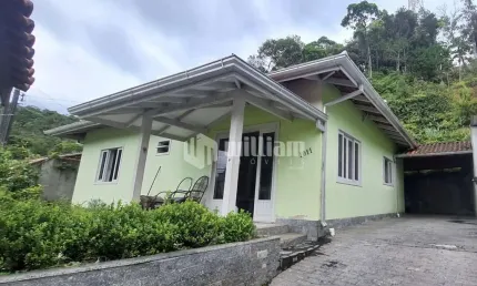 Casa com 3 quartos à venda no São Pedro, Brusque  por R$ 520.000