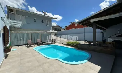 Casa com 2 quartos à venda no Souza Cruz, Brusque , 200 m2 por R$ 1.296.000