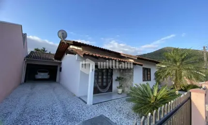 Casa com 2 quartos à venda no Limeira Baixa, Brusque  por R$ 579.900