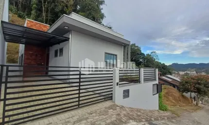 Casa com 3 quartos à venda no Centro, Guabiruba , 80 m2 por R$ 435.000