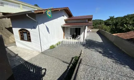 Casa com 2 quartos à venda no Águas Claras, Brusque , 110 m2 por R$ 510.000