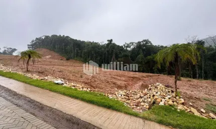 Terreno à venda no Bateas, Brusque 