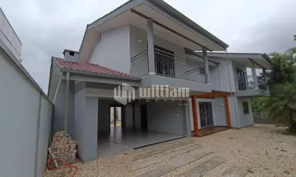 Casa com 5 quartos à venda no Dom Joaquim, Brusque , 246 m2 por R$ 899.000