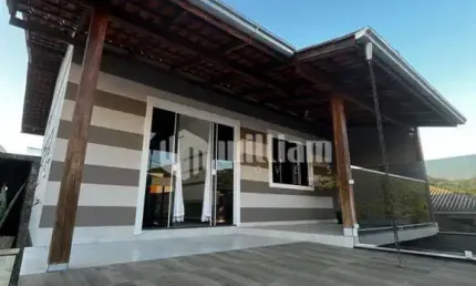 Casa com 2 quartos à venda no Águas Claras, Brusque  por R$ 799.900
