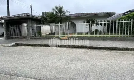 Casa com 3 quartos à venda no Santa Rita, Brusque  por R$ 1.272.000