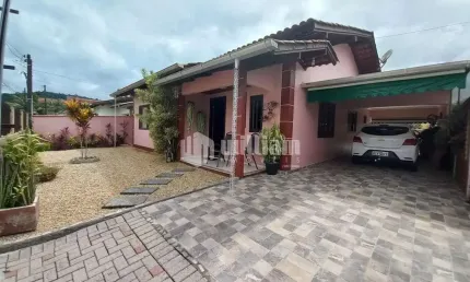 Casa com 3 quartos à venda no Limoeiro, Brusque , 109 m2 por R$ 990.000