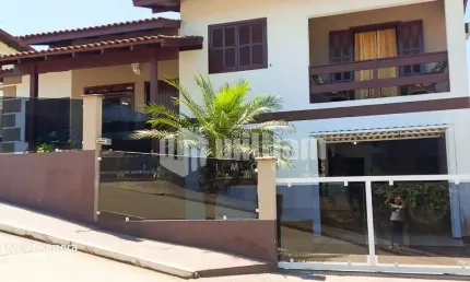 Casa com 3 quartos à venda no Dom Joaquim, Brusque , 179 m2 por R$ 899.000