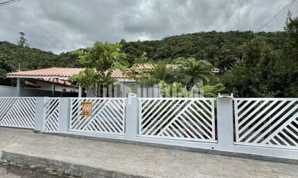Casa com 3 quartos à venda no Limeira Baixa, Brusque , 150 m2 por R$ 590.000