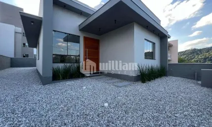 Casa com 3 quartos à venda no Dom Joaquim, Brusque  por R$ 900.000