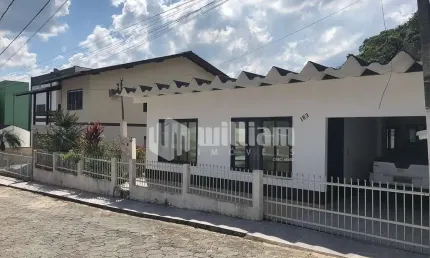 Casa com 3 quartos à venda no nova brasília, brusque  por r$ 699.000
