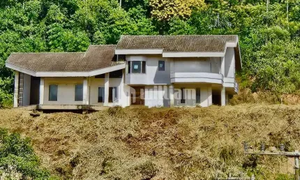 Casa com 5 quartos à venda no Águas Claras, Brusque  por R$ 1.500.000