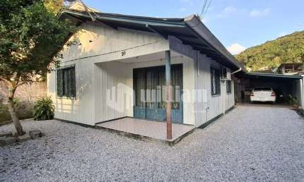 Casa com 3 quartos à venda no Azambuja, Brusque , 105 m2 por R$ 320.000