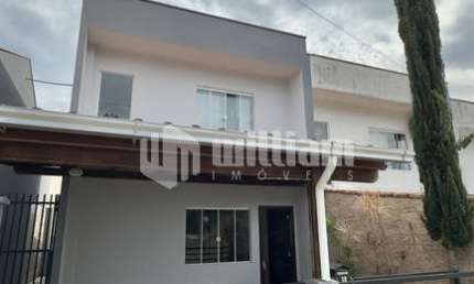 Casa com 2 quartos à venda no Bateas, Brusque , 69 m2 por R$ 390.000