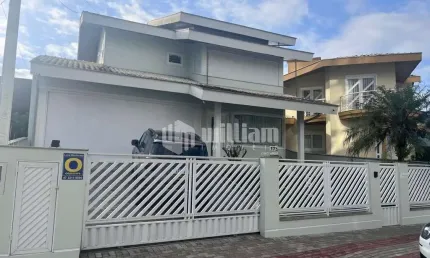 Casa com 3 quartos à venda no São Luiz, Brusque , 216 m2 por R$ 1.950.000