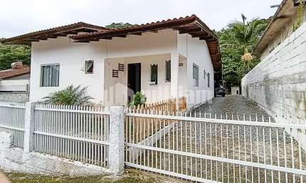 Casa com 3 quartos à venda no Limeira Baixa, Brusque , 95 m2 por R$ 429.000