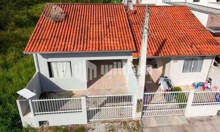Casa com 2 quartos à venda no Limeira Baixa, Brusque , 69 m2 por R$ 295.000
