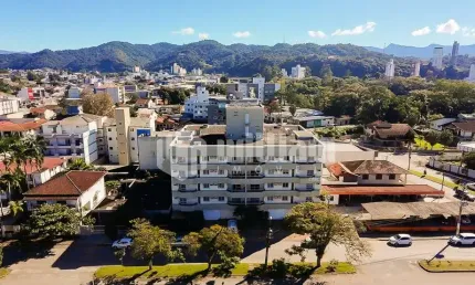 Apartamento com 4 quartos à venda no Jardim Maluche, Brusque  por R$ 849.000