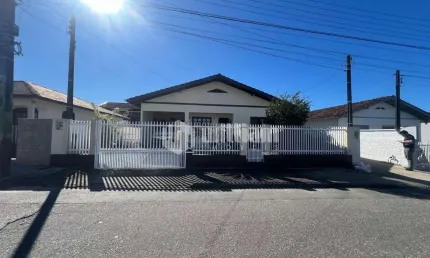 Casa com 4 quartos à venda no Souza Cruz, Brusque , 120 m2 por R$ 1.064.000