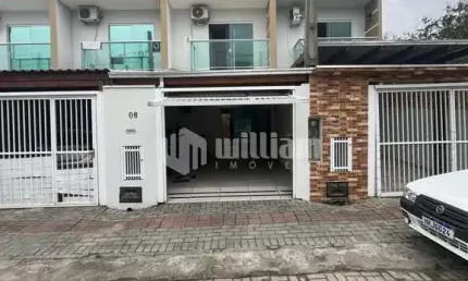 Casa com 2 quartos à venda no Limoeiro, Brusque , 72 m2 por R$ 350.000
