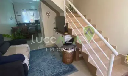 Casa com 2 quartos à venda na Avenida Dante Siani, 1053, Jardim Santa Marina, Jacareí, 60 m2 por R$ 240.000