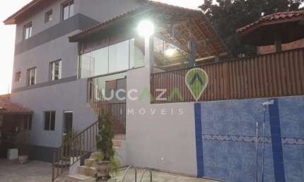 Imperdível oportunidade: Casa à venda em Jacareí-SP, bairro Chácaras Reunidas Igarapés, 2 quartos, 2 salas, 5 banheiros, 7 vagas, 255m².