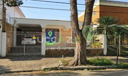 Casa à venda em Jacareí-SP, Parque Brasil: 4 quartos, 1 suíte, 3 salas, 2 vagas de garagem, 250m² de área.