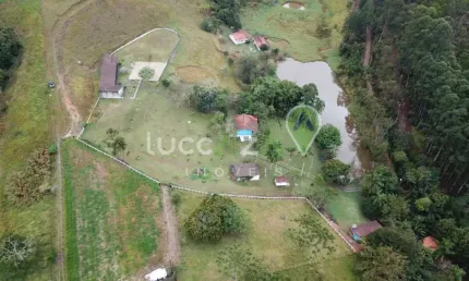 Chácara à venda em São José dos Campos-SP, Vila Unidos: 3 quartos, 1 suíte, 2 salas, 1 banheiro, 10 vagas, 400m². Venha conferir!