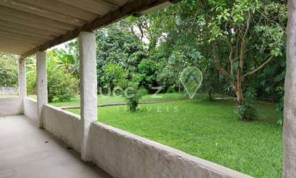 Chácara à venda em Santa Branca-SP, Bairro da Cachoeira: 2 quartos, 1 suíte, 1 sala, 2 banheiros, 8 vagas de garagem, 100m² de área.