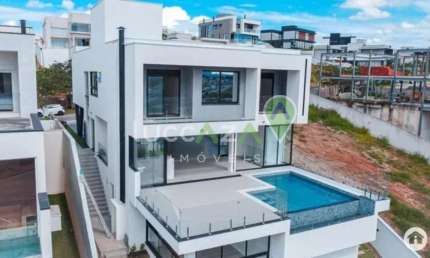 Impecável casa de luxo à venda ou locação em São José dos Campos - SP, no Condomínio Residencial Alphaville II: 5 quartos, 5 suítes, 1 sala, 4 vagas, 470m². Venha conferir!