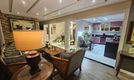 Imperdível: Casa à venda em Jacareí-SP, bairro Loteamento Villa Branca! 3 quartos, 3 suítes, 1 sala, 4 banheiros, 2 vagas de garagem e 239m² de área.