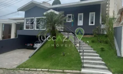 Casa em Condomínio de Luxo na Vila Zezé, Jacareí-SP: 4 Quartos, 2 Suítes, 3 Salas, 7 Banheiros, 6 Vagas, 650m² de Área.
