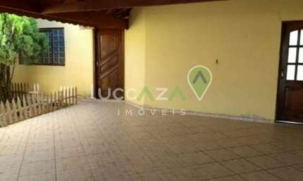 Casa à venda em Jacareí-SP, Jardim Esperança: 4 quartos, 3 banheiros, 2 vagas, 140m²! Imperdível!