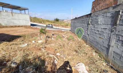 Terreno à venda na cidade de cidade] no bairro bairro] com 232,00 m² de área.