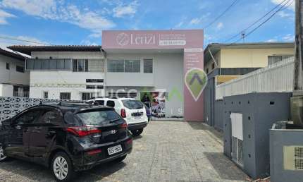 Aluguel de Sala Comercial na Cidade de São José dos Campos-SP, Jardim Satélite: 1 Sala, 1 Banheiro, 15m² de Área