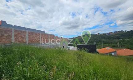 Terreno à venda em Jacareí-SP, Parque Califórnia - 220,00 m² de área!