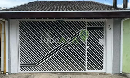 Casa com 2 quartos à venda na Rua Agenor de Oliveira, 24, Jardim Torrão de Ouro, São José dos Campos, 125 m2 por R$ 393.000